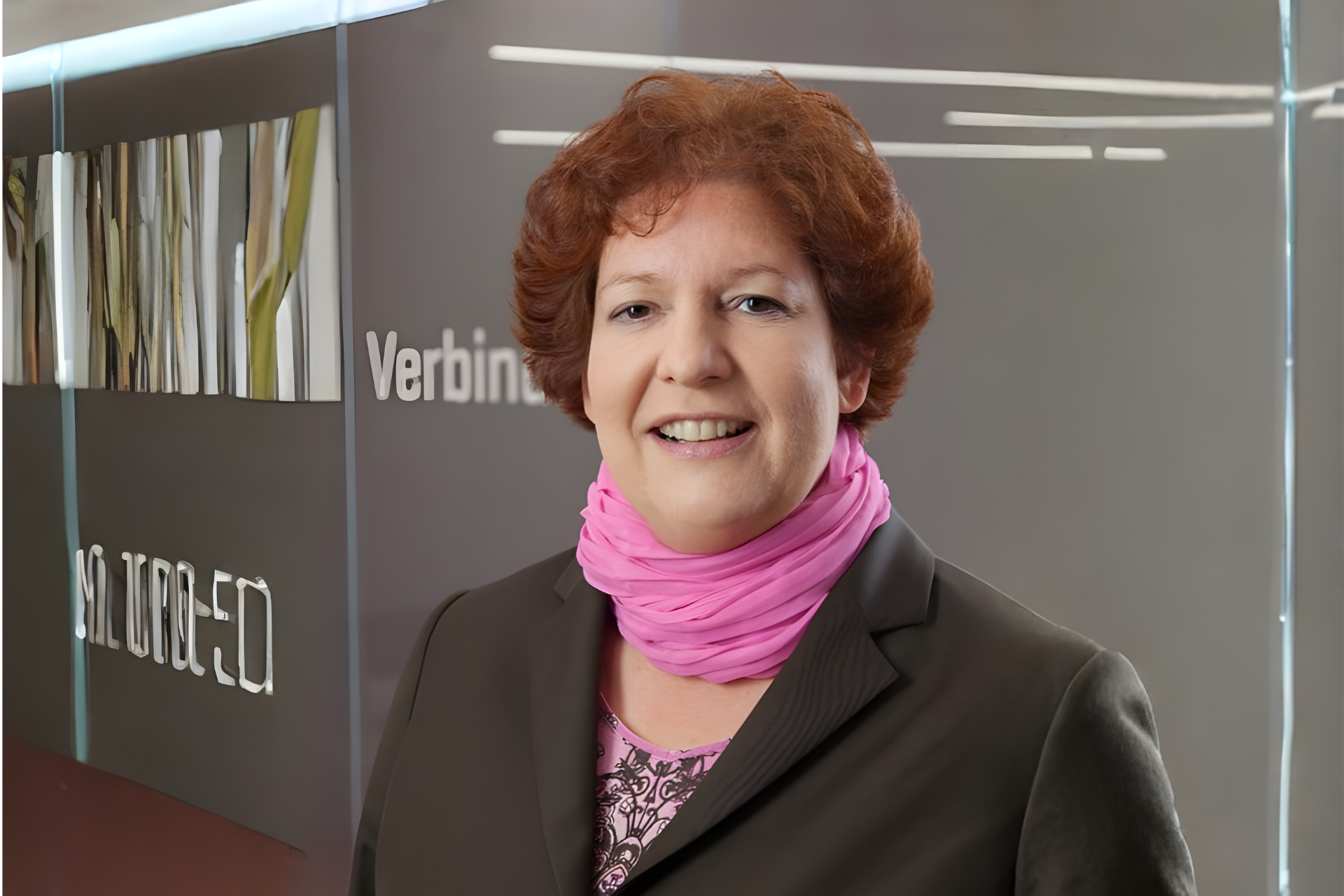 Porträt von Elke Eckstein Teilnehmerin des Cross Mentoring Programms, Erfahrungsbericht über persönliche Weiterentwicklung und berufliche Erfahrungen.