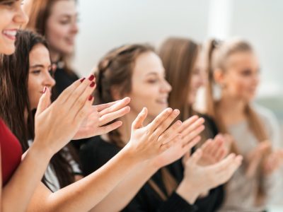 Frauen auf dem Vormarsch?! Wir brauchen mehr weibliche Erfolgsgeschichten