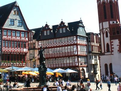 Frankfurt: Netzwerken bei kulinarischem Altstadtspaziergang